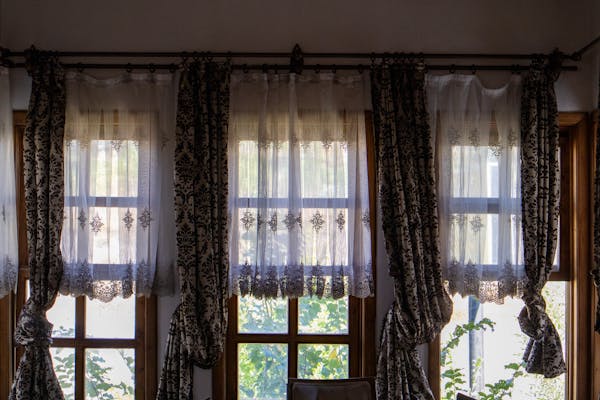 Curtain Cleaning — professional cleaning service